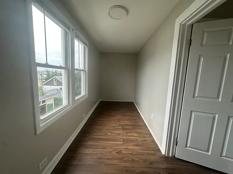 263 E 22nd St #2 — Photo 25