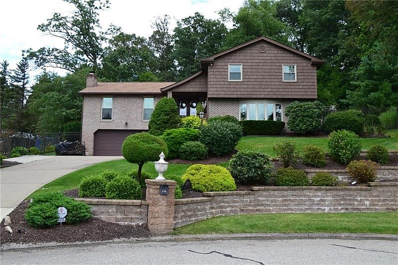 1st image of 3195 Beverly Ct