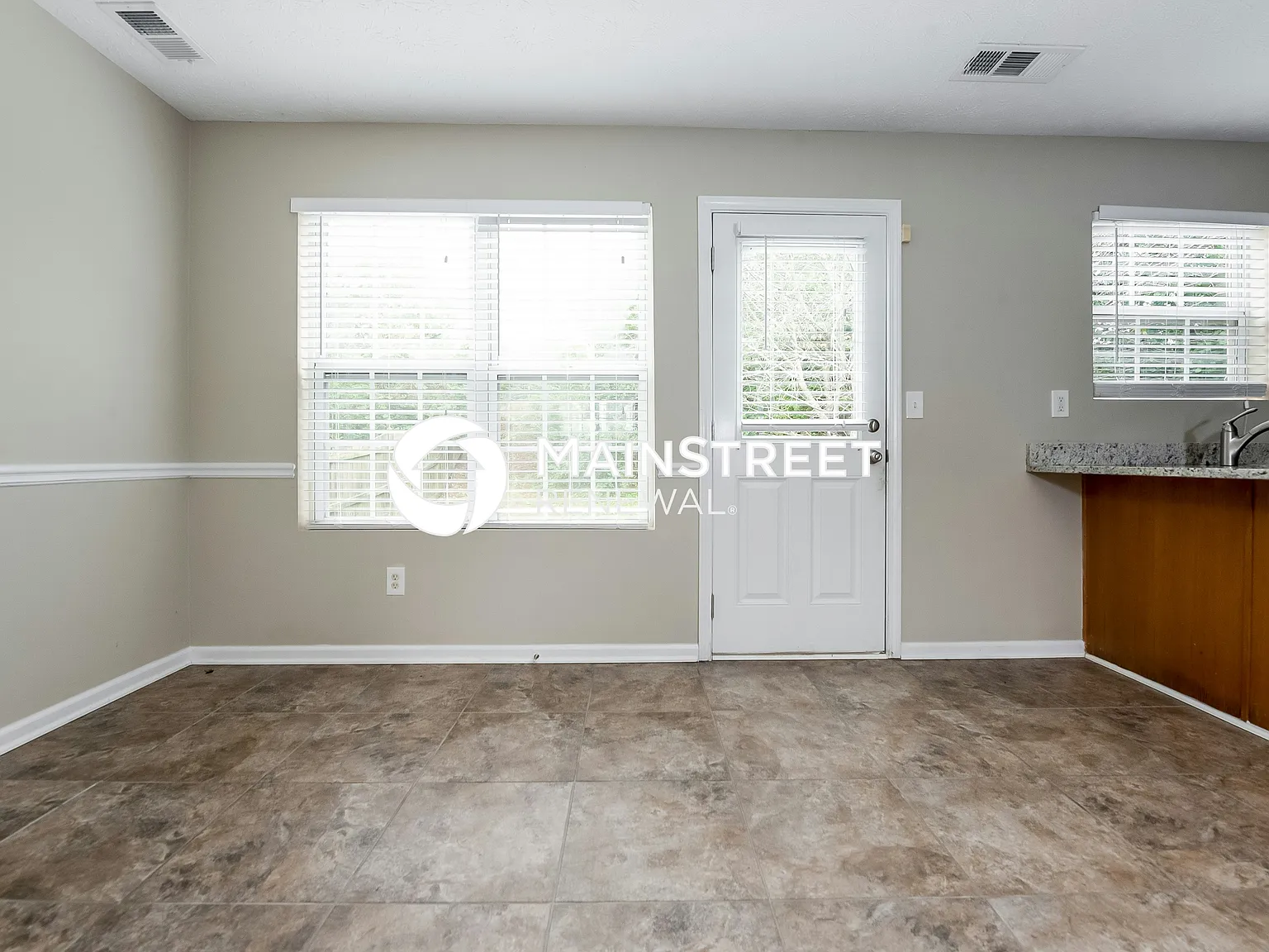 4075 Mission Way — Photo 4