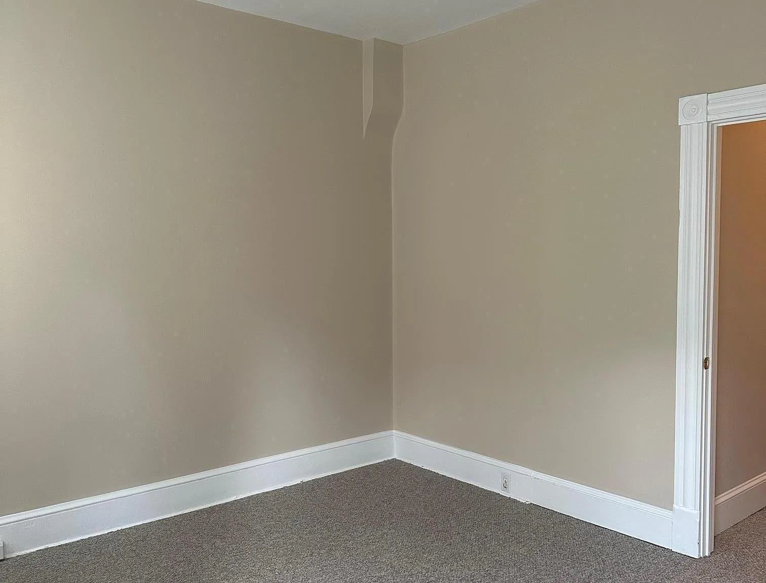 2 bed, 1100 sqft, $1,500 — Photo 4