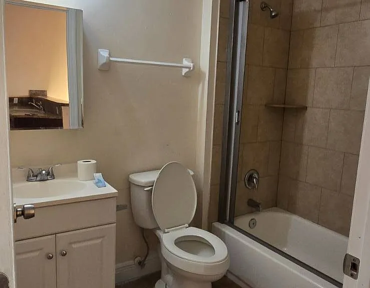 410 Piper Ave — Photo 6