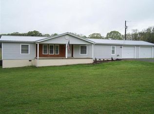 556 Stinnett Rd, Madisonville, TN 37354