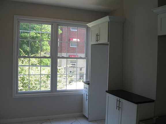 4th image of 3620 Bronx Blvd
