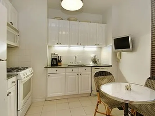 Sold by Corcoran | media 5
