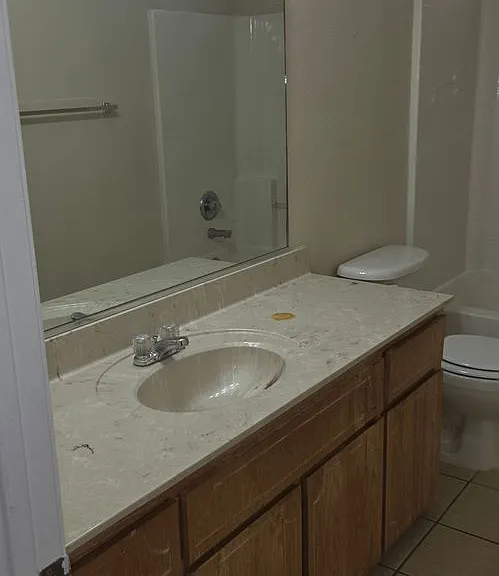 809 Leifester Cir — Photo 13