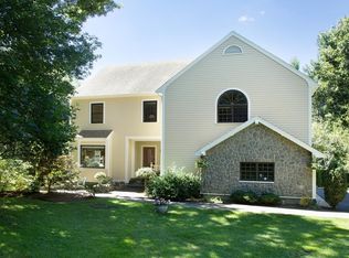 2 Ryer Ln, Middleton, MA 01949