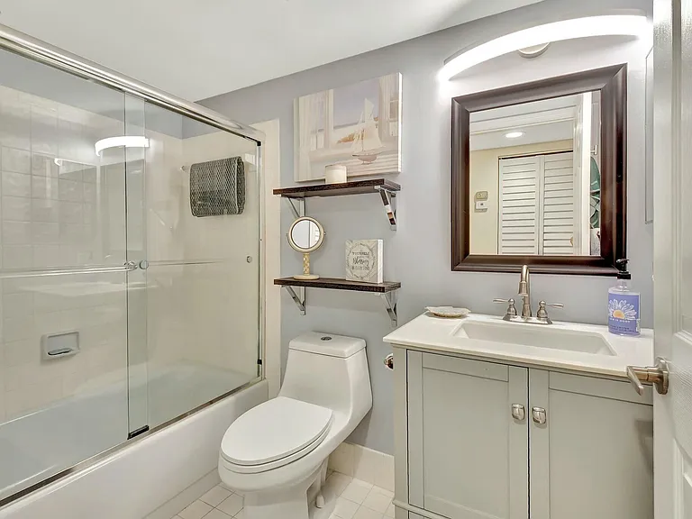 10663 Ocean Palm Way #101 — Photo 23