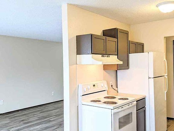3rd image of 1841 Magnolia Ave E #108