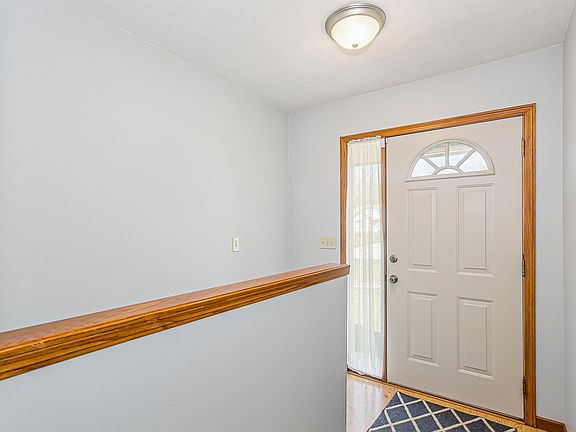 5th image of 650 S Highland Dr