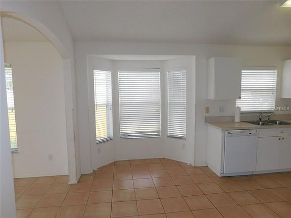 5th image of 383 Tavernier Cir