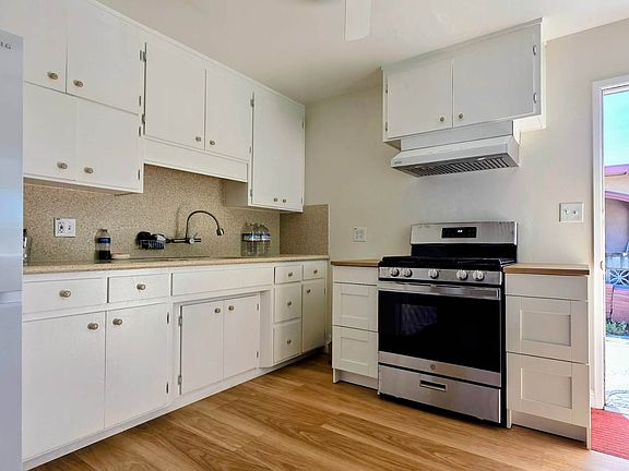 5th image of 2614 Aida Ave