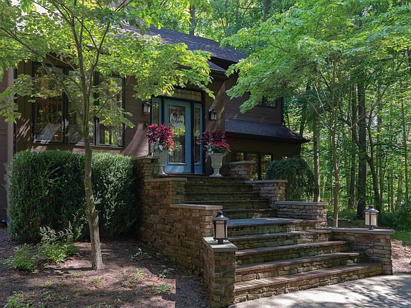 5th image of 14828 Walnut Creek Dr