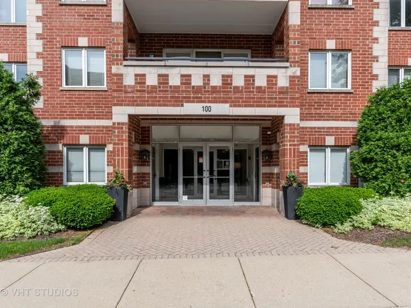 100 N Gary Ave APT 408, Wheaton, IL 60187