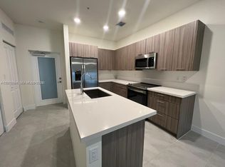 8363 NW 41st St #A-104, Doral, FL 33166