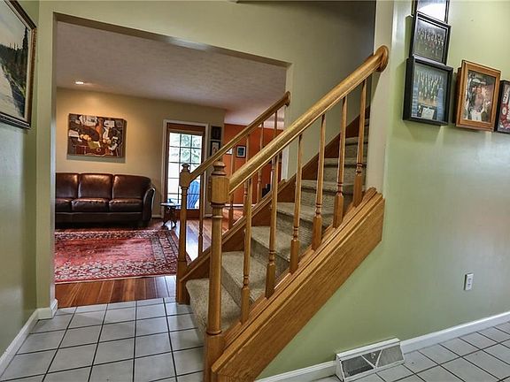 4th image of 54 Churchview Ln