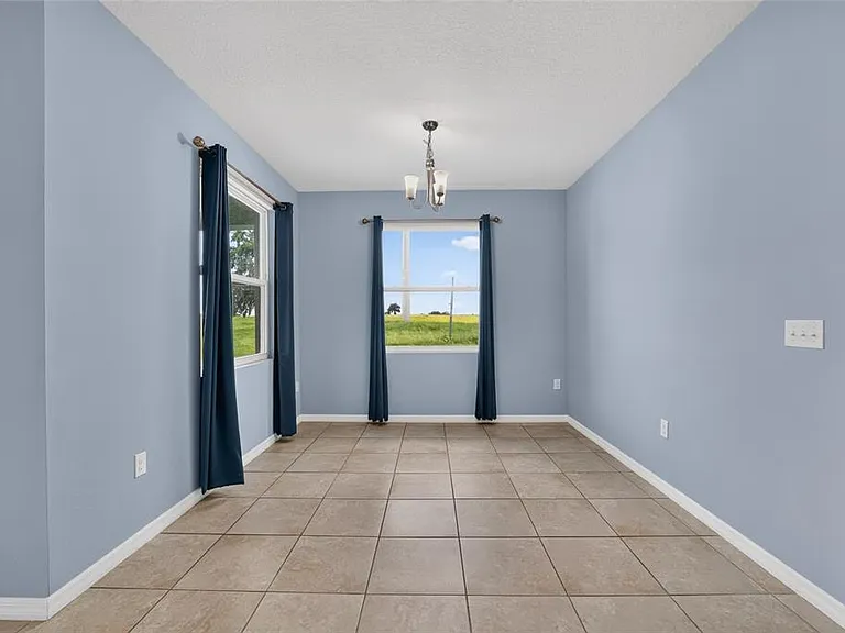 4572 SW 65th Pl — Photo 28