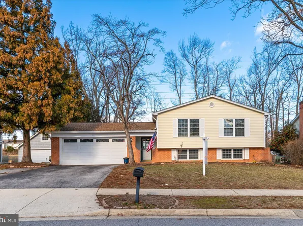 512 Williamsburg Ln, Odenton, MD 21113