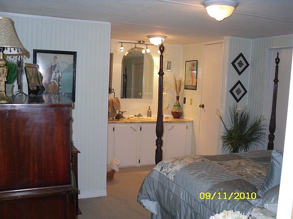 1594 Hernando Rd, Holly Springs, MS 38635