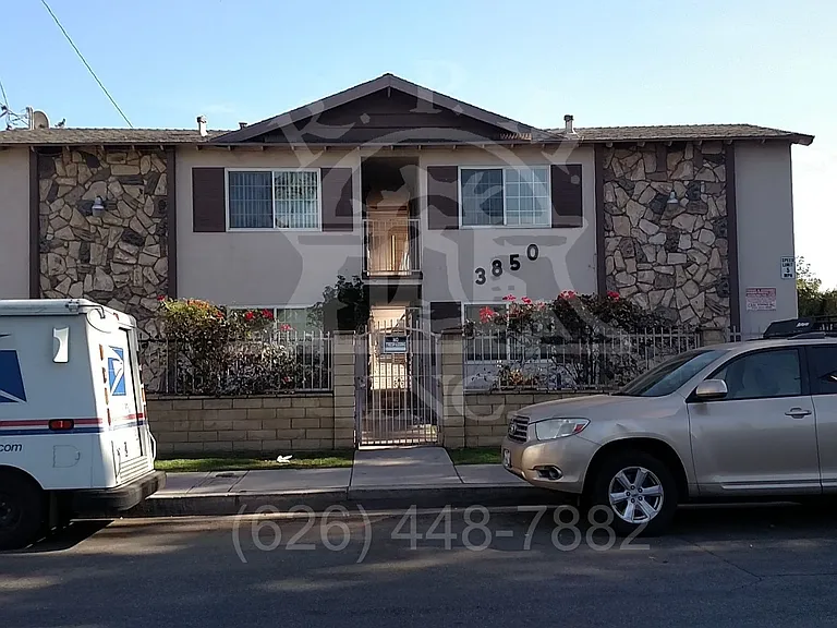 3850 Penn Mar Ave — Photo 1