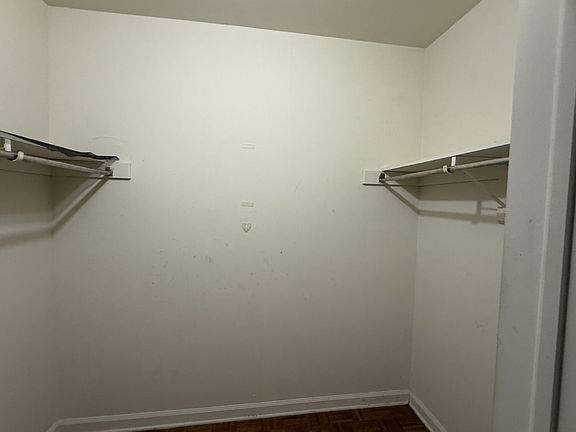 5th image of 270 Alexander St #1