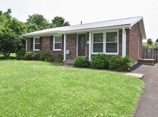 638 Silverleaf Dr, Lexington, KY 40505