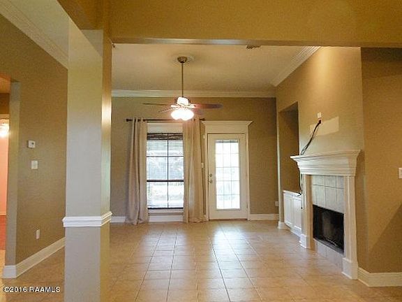 5th image of 306 Stags Leap Ln