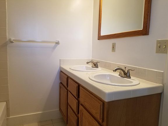 5th image of 1545 Murray Dr