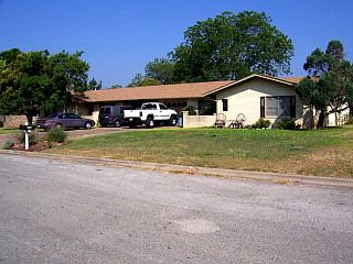 1st image of 206 A&b Manor Dr
