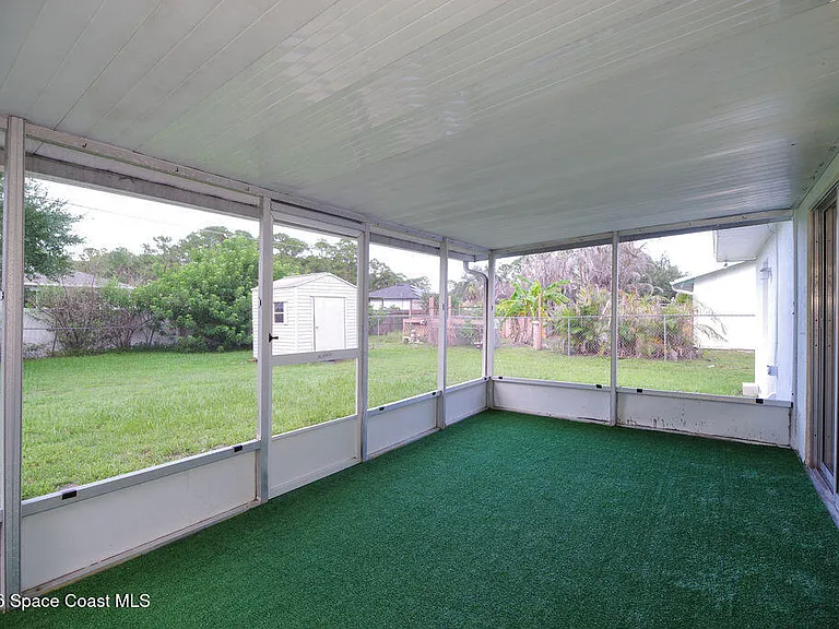 765 Cleaves St SE — Photo 10