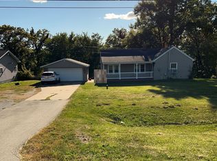 10126 Knoxville Rd, Milan, IL 61264