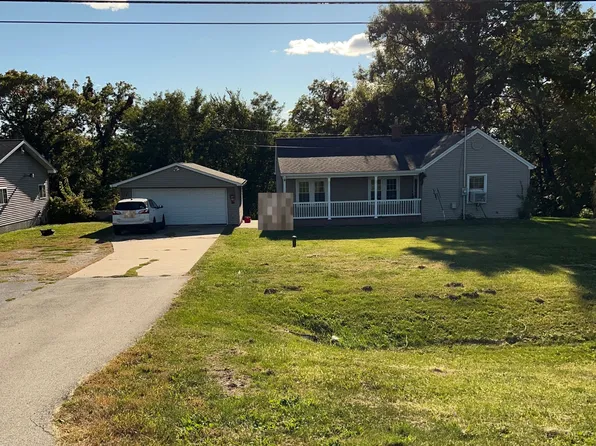 10126 Knoxville Rd, Milan, IL 61264