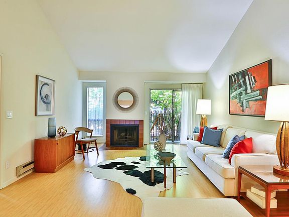 5th image of 1104 Prevost Ct