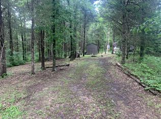 976 Wolfe Rd, Falmouth, KY 41040