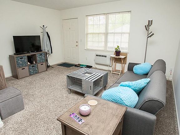 3rd image of 2486 Reservoir St