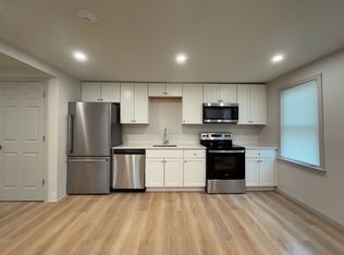 595 Admiral St #2, Providence, RI 02908