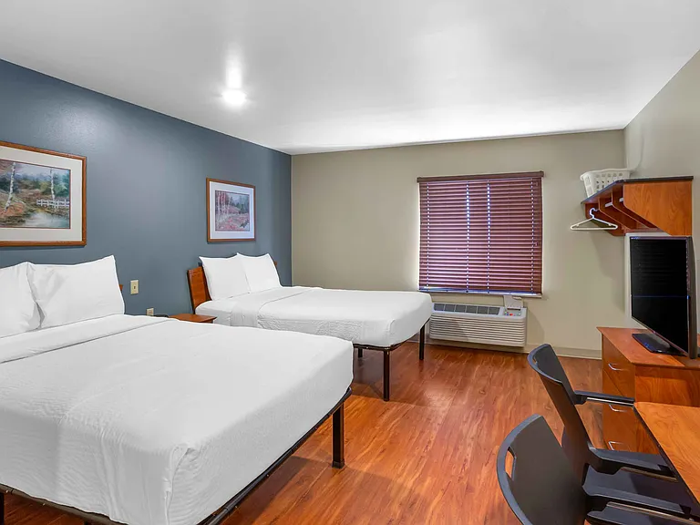 Studio Suite - 2 Full Beds