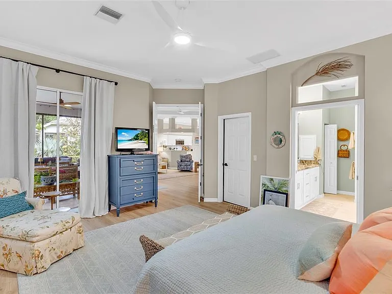 542 Misty Pine Dr — Photo 33