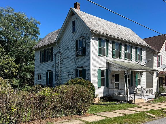 5th image of 381 Vine St
