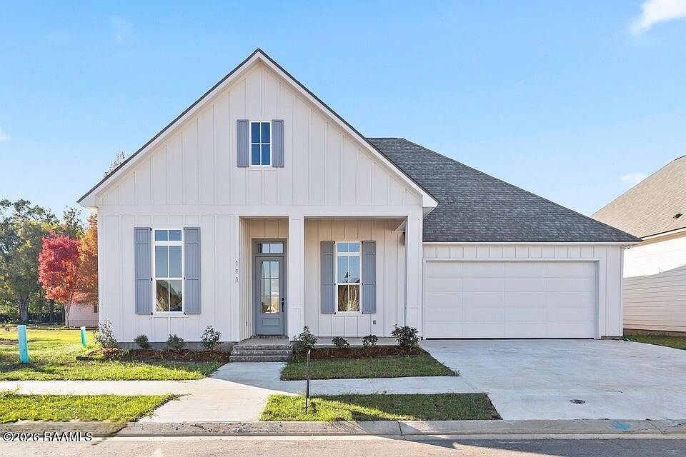 1st image of 111 Porch View Dr
