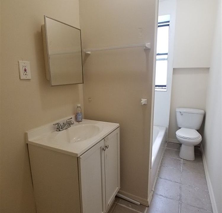 2nd image of 952 Aldus St #1D