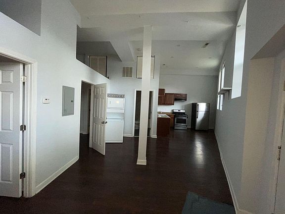 3rd image of 2426 S Christiana Ave