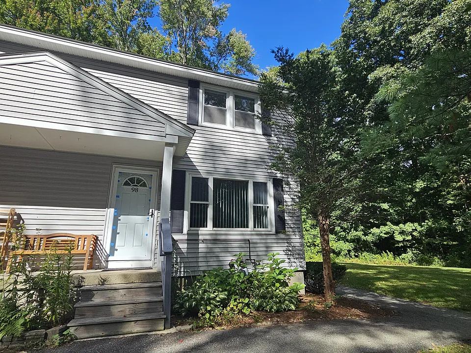 98 Granite St