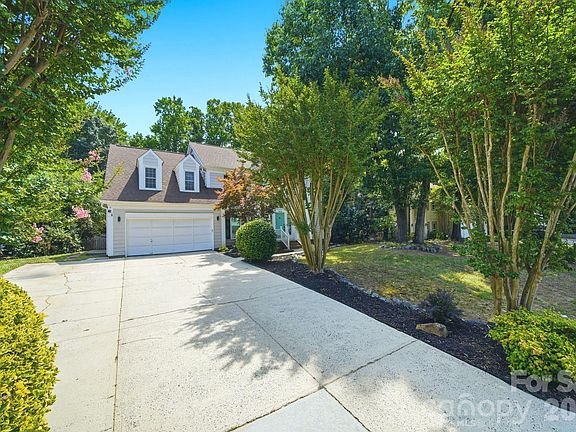 2nd image of 3616 Linden Berry Ln