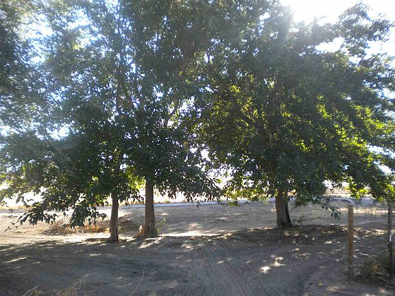 3rd image of 4075 Schurz Hwy