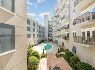 222 Glenwood Ave APT 202, Raleigh, NC 27603