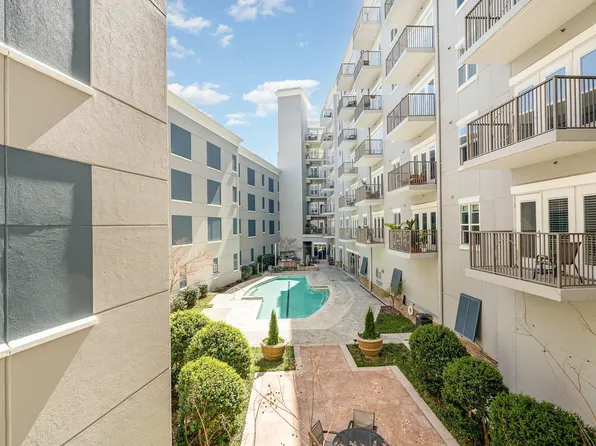 222 Glenwood Ave APT 202, Raleigh, NC 27603