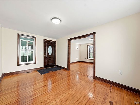 3rd image of 51 Trinity Pl