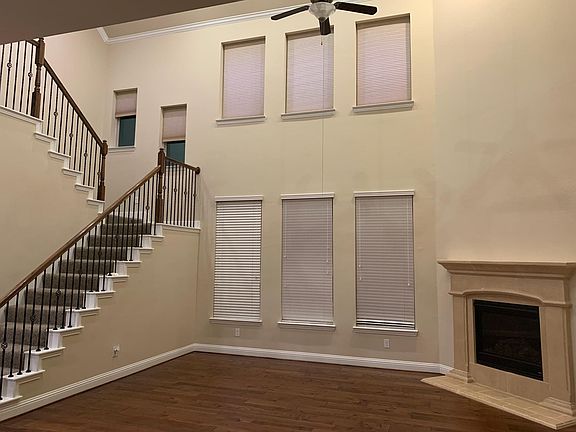 5th image of 7135 Isle Royal Ln