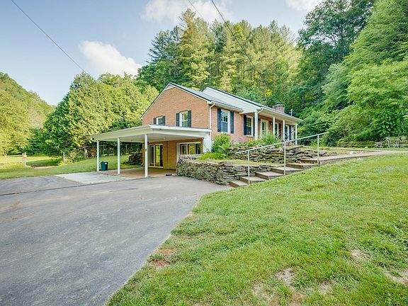 3rd image of 8775 Sandlick Rd