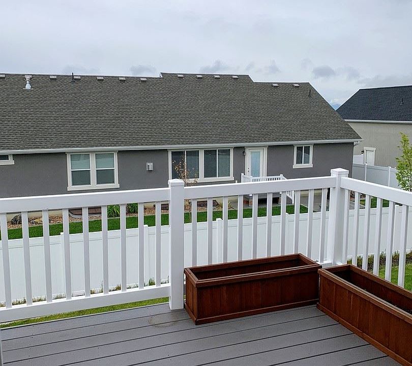 1st image of 628 N Echo Way